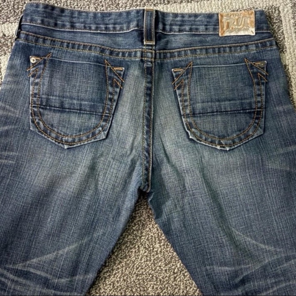 Women’s true religion straight jeans